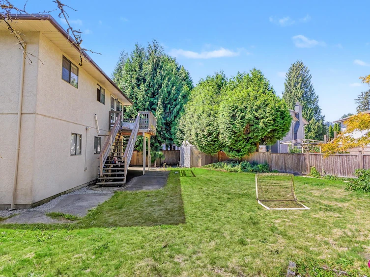 976 Hosmer Court, Coquitlam, BC, V3C 4T8 - 6
