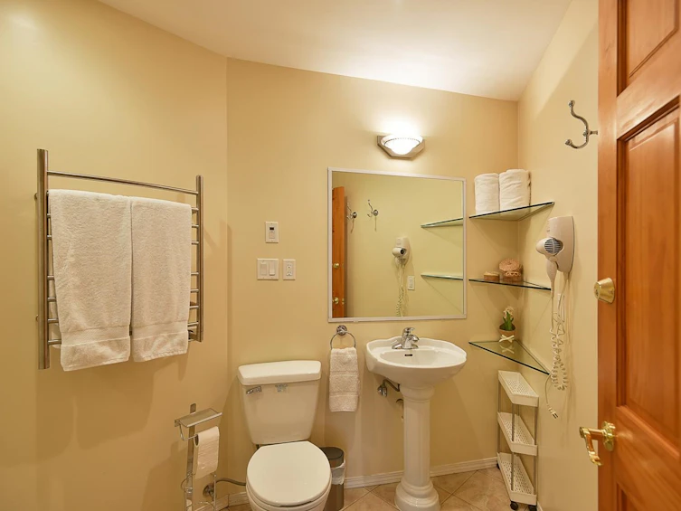 13031 Narrows Road, Pender Harbour Egmont, BC, V0N 2H1 - 31