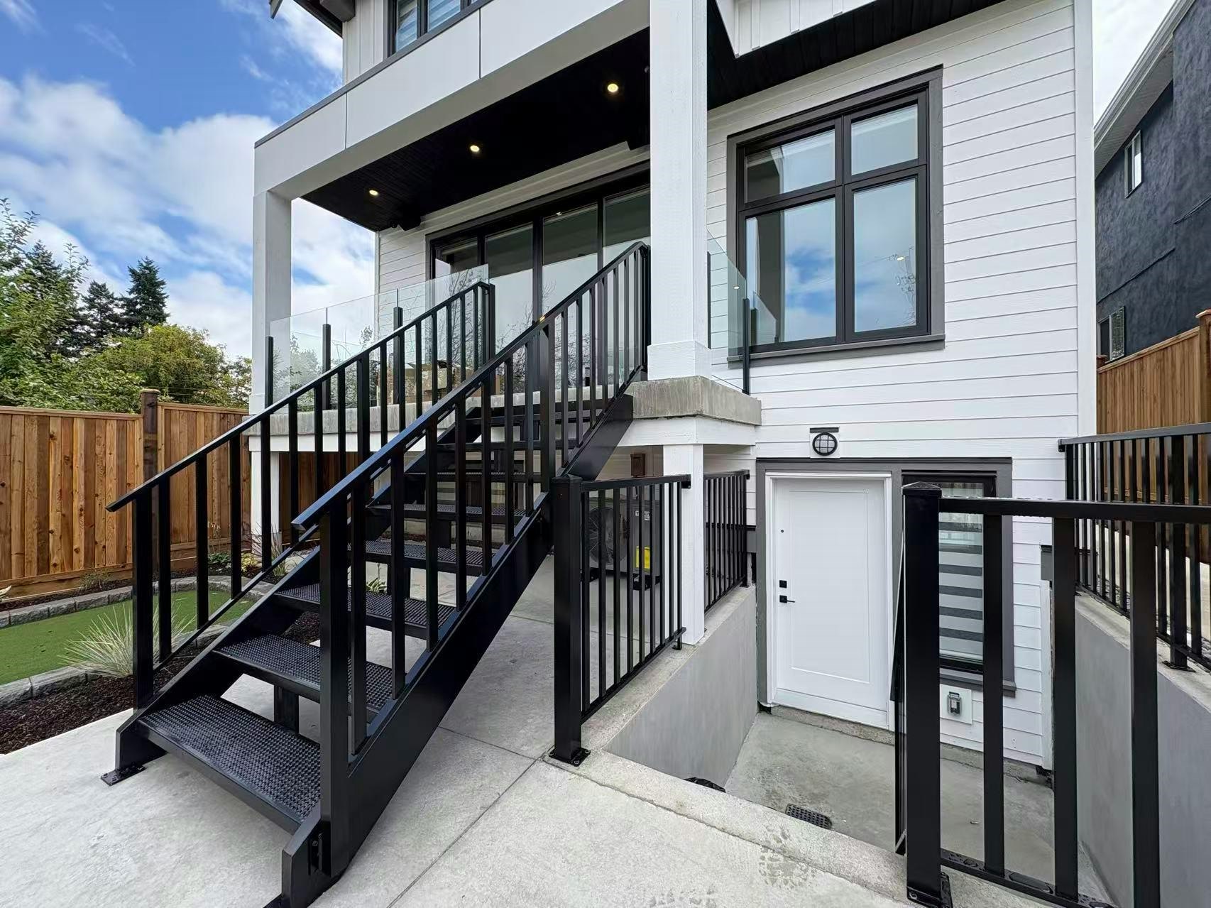 945 E 28th Ave, Vancouver, BC, V5V 2P3
