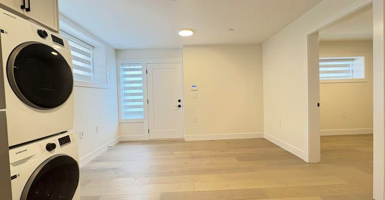 945 E 28th Ave, Vancouver, BC, V5V 2P3 - 5