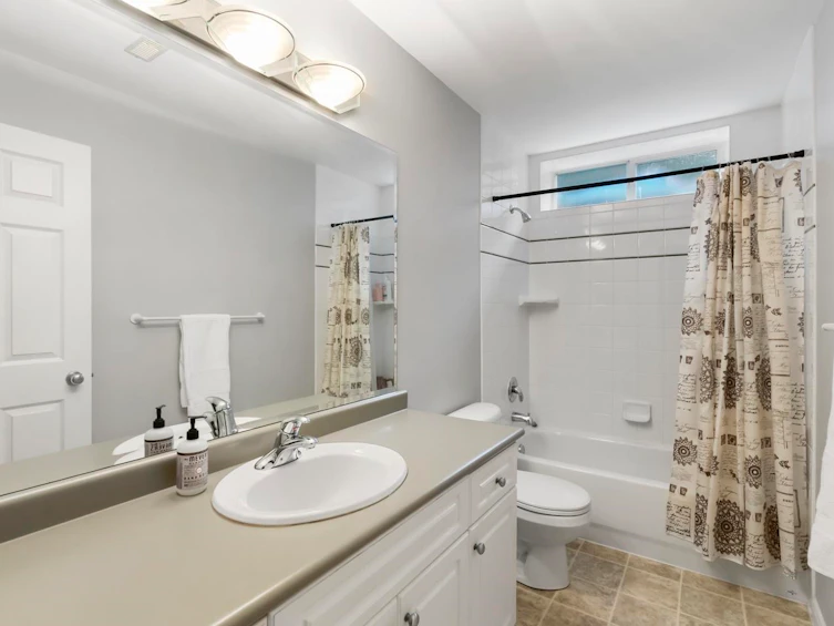9855 182 Street, Surrey, BC, V4N 5A9 - 33