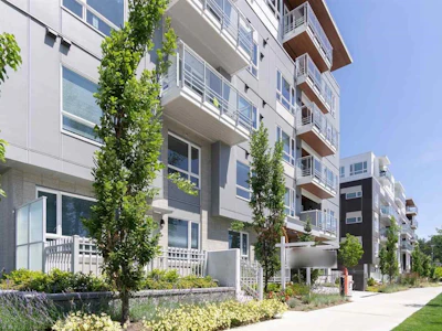 111-13963 105 Boulevard - 2