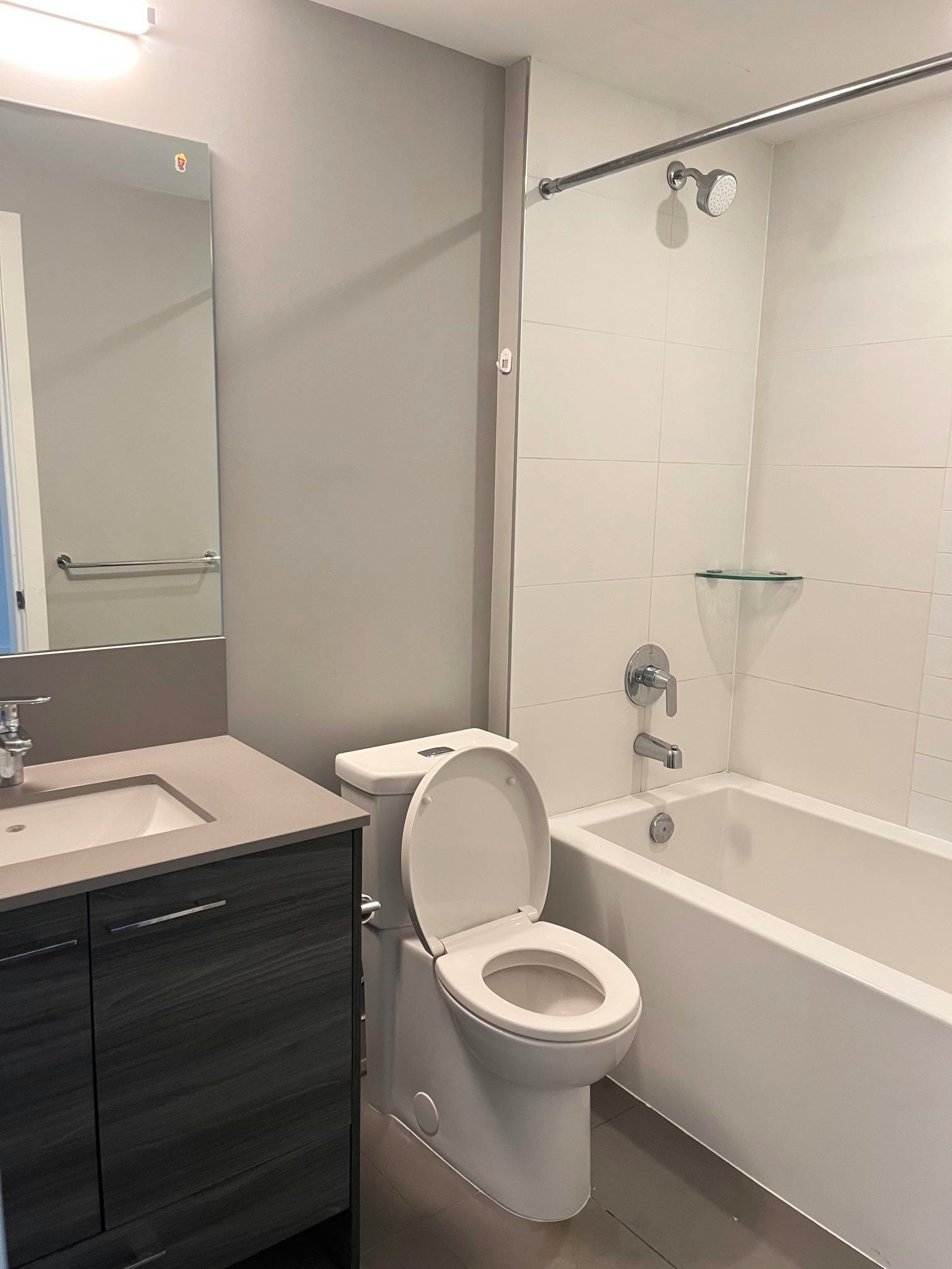 111-13963 105 Boulevard, Surrey, BC, V3T 0M9 - 6