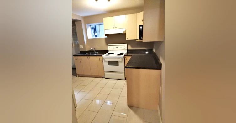 Basement-4897 Patrick Pl, Burnaby, BC, V5J 3A5 - 11