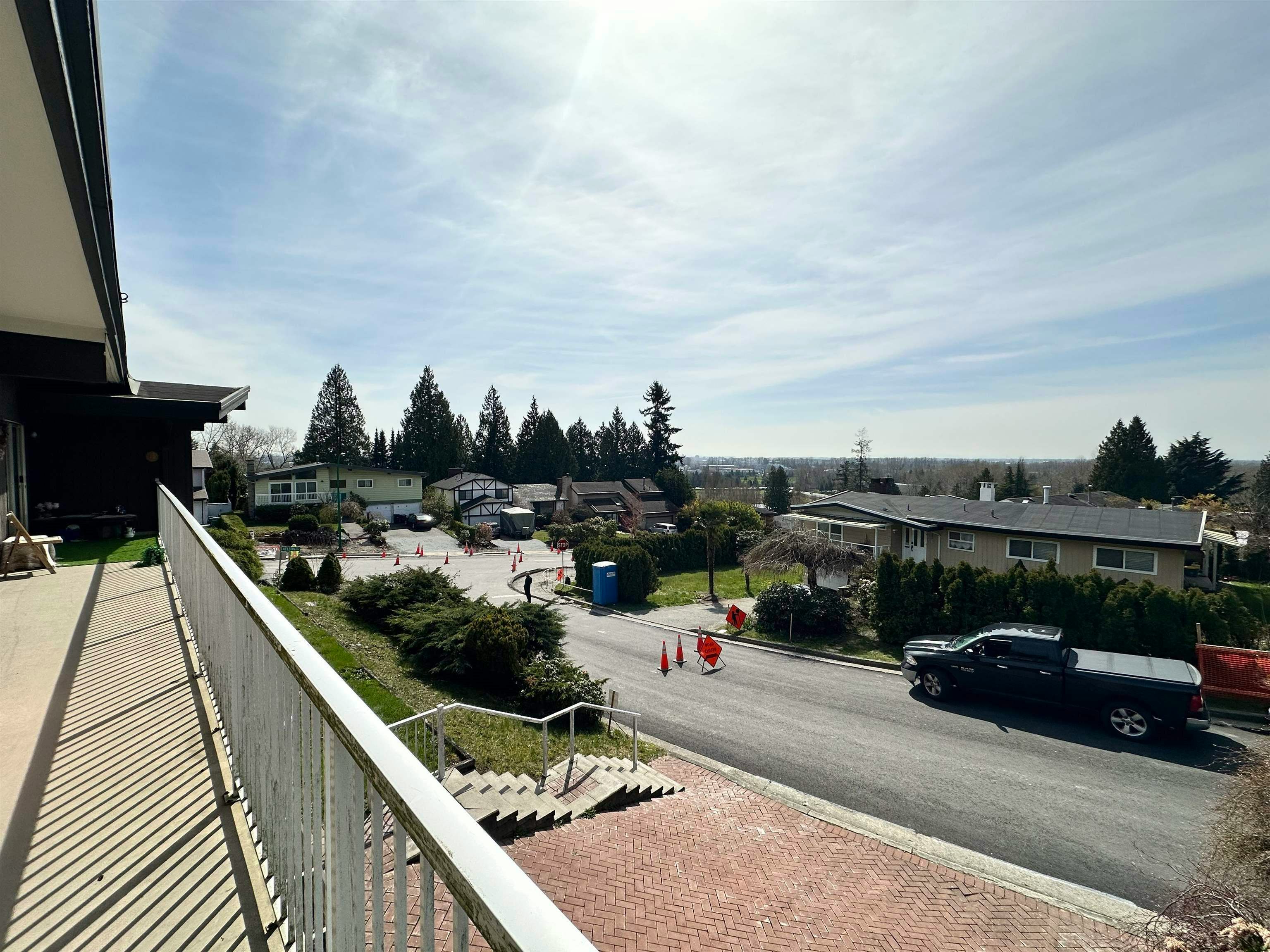 Basement-4897 Patrick Pl, Burnaby, BC, V5J 3A5 - 3