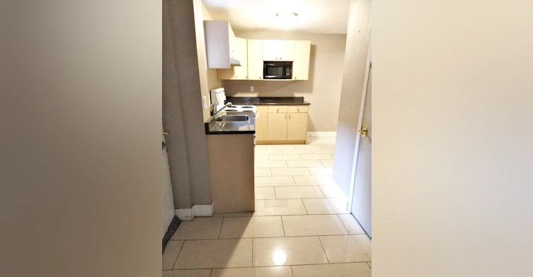 Basement-4897 Patrick Pl, Burnaby, BC, V5J 3A5 - 12