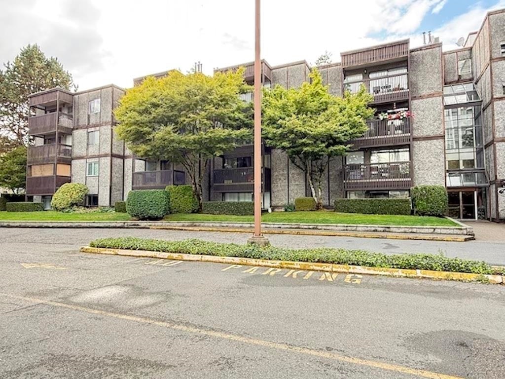 411-13501 96 Avenue, Surrey, BC, V3V 7L9