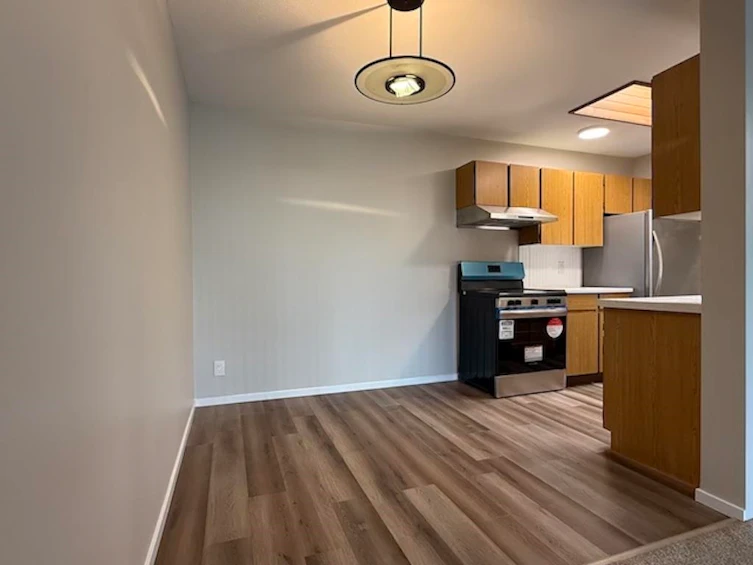 411-13501 96 Avenue, Surrey, BC, V3V 7L9 - 13