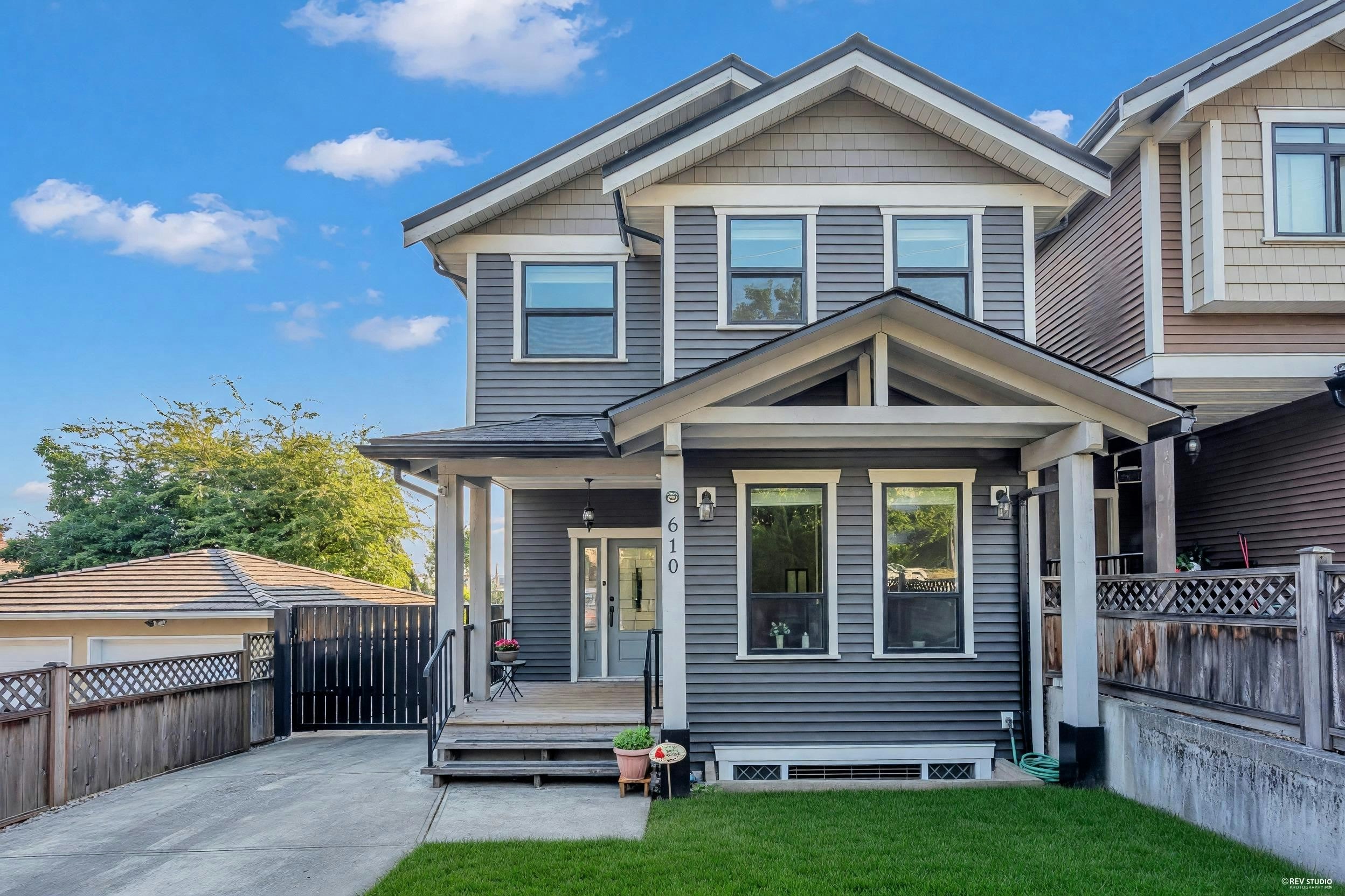 610 Thirteenth Street, New Westminster, BC, V3M 4M2