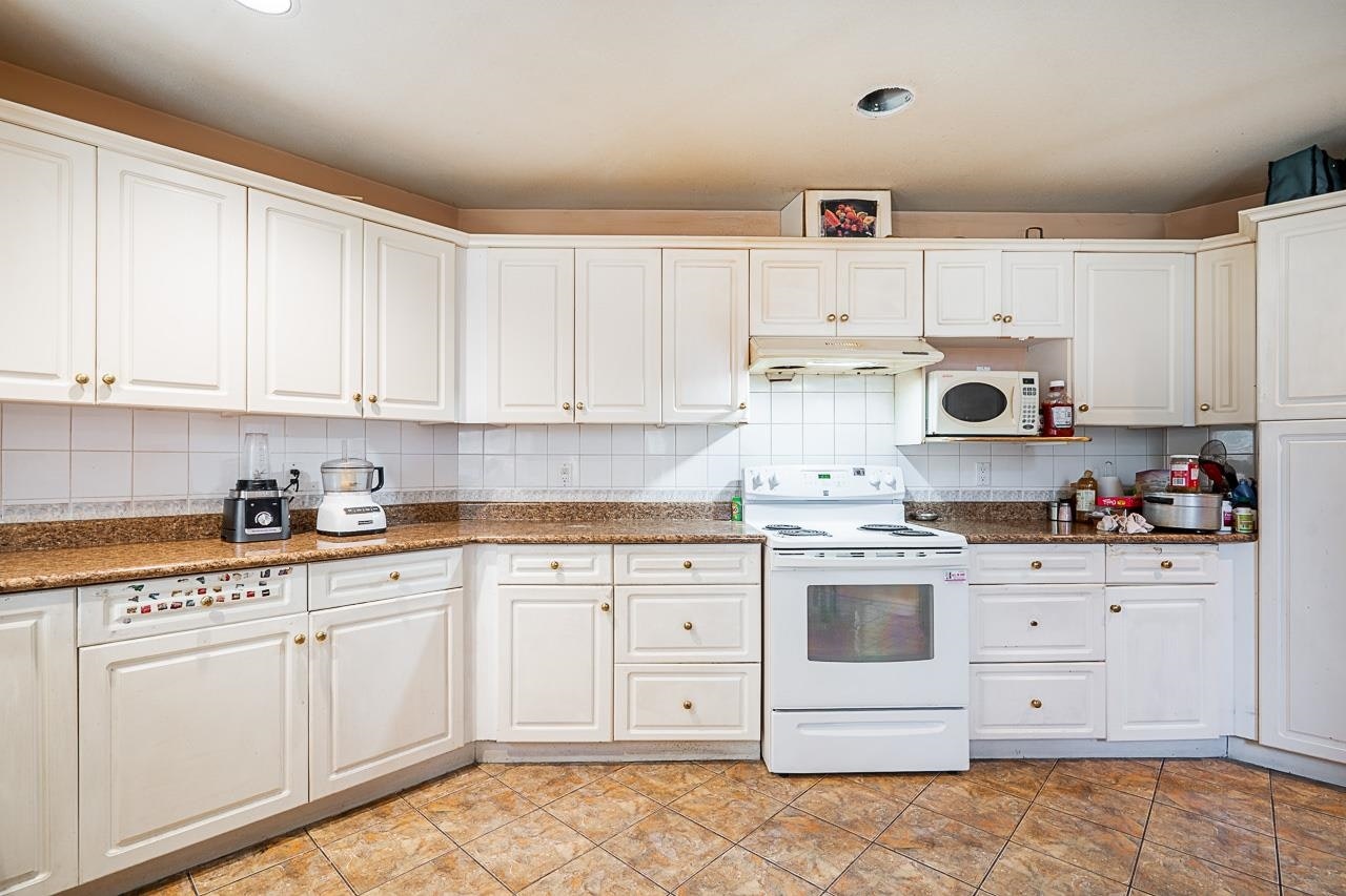 13107 74 Avenue, Surrey, BC, V3W 1C3 - 9