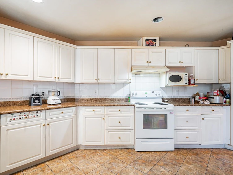 13107 74 Avenue, Surrey, BC, V3W 1C3 - 9