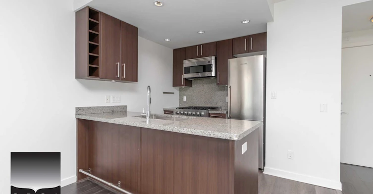 1105-108 1st Avenue, Vancouver, BC, V5Y 0H4 - 11