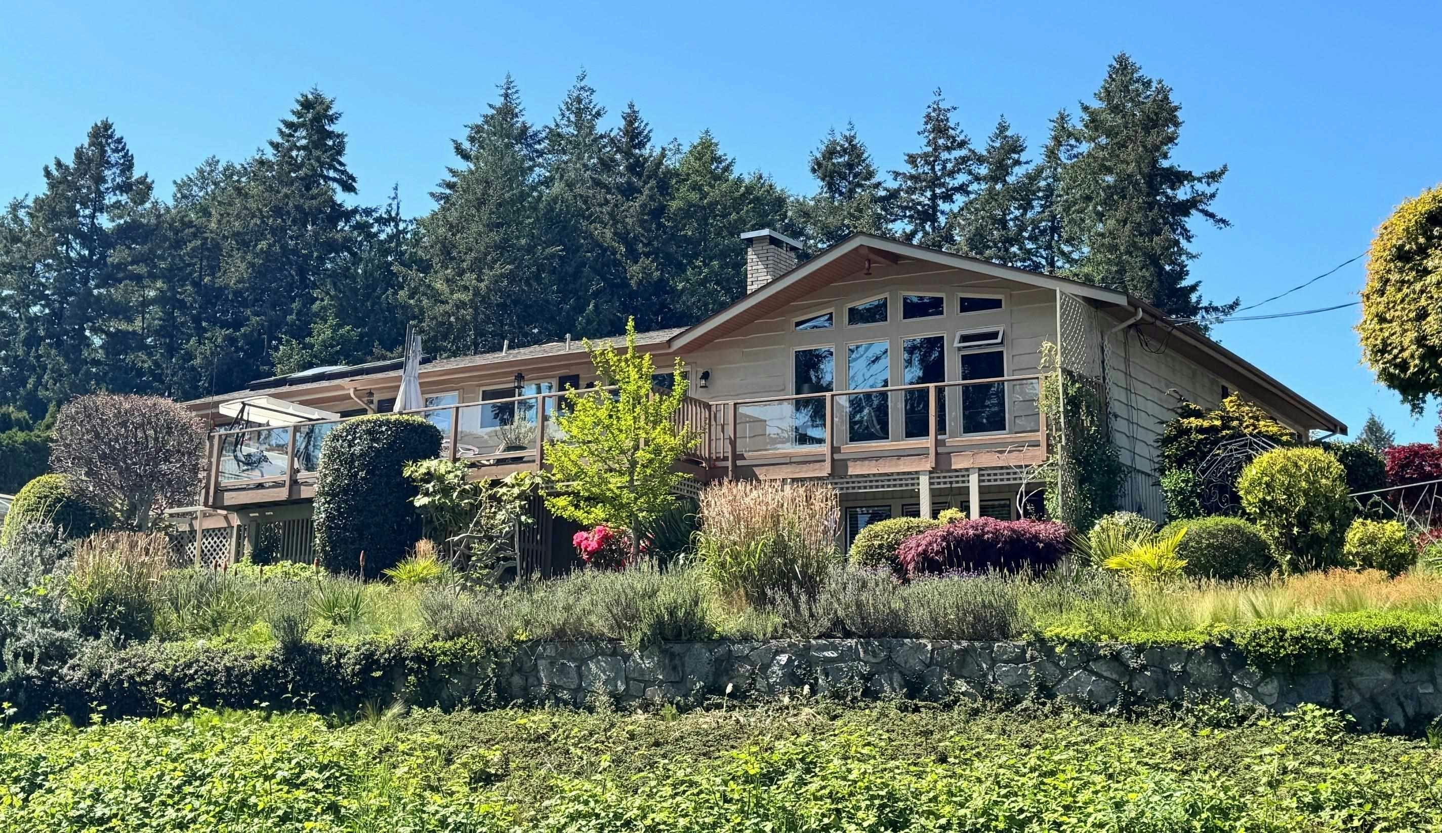 7065 Dale Road, Halfmoon Bay, BC, V7Z 0N2 - 3