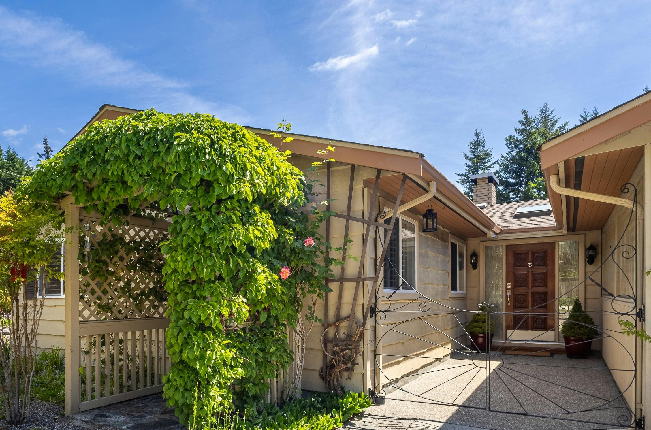 7065 Dale Road, Halfmoon Bay, BC, V7Z 0N2 - 5