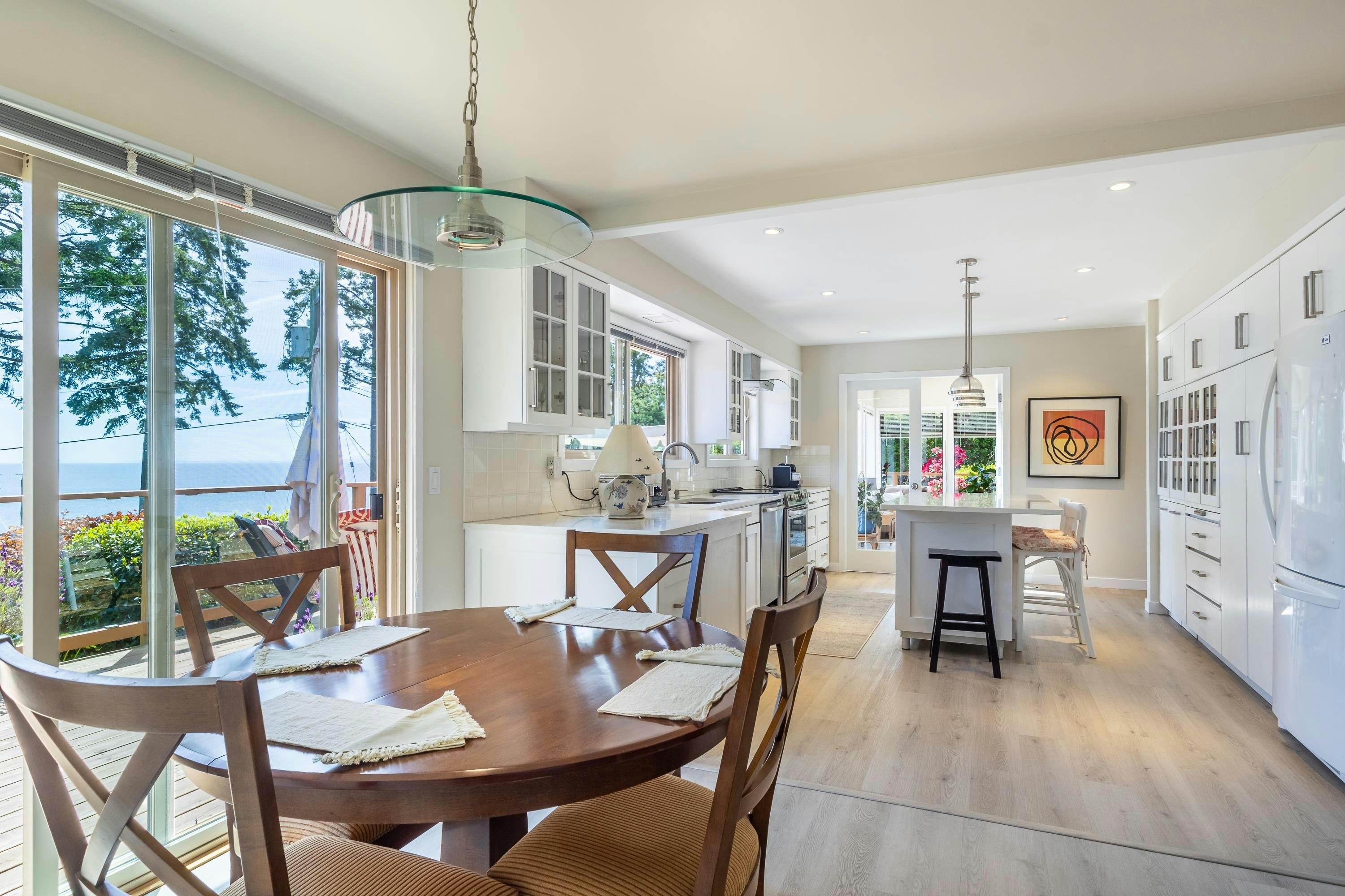 7065 Dale Road, Halfmoon Bay, BC, V7Z 0N2 - 11