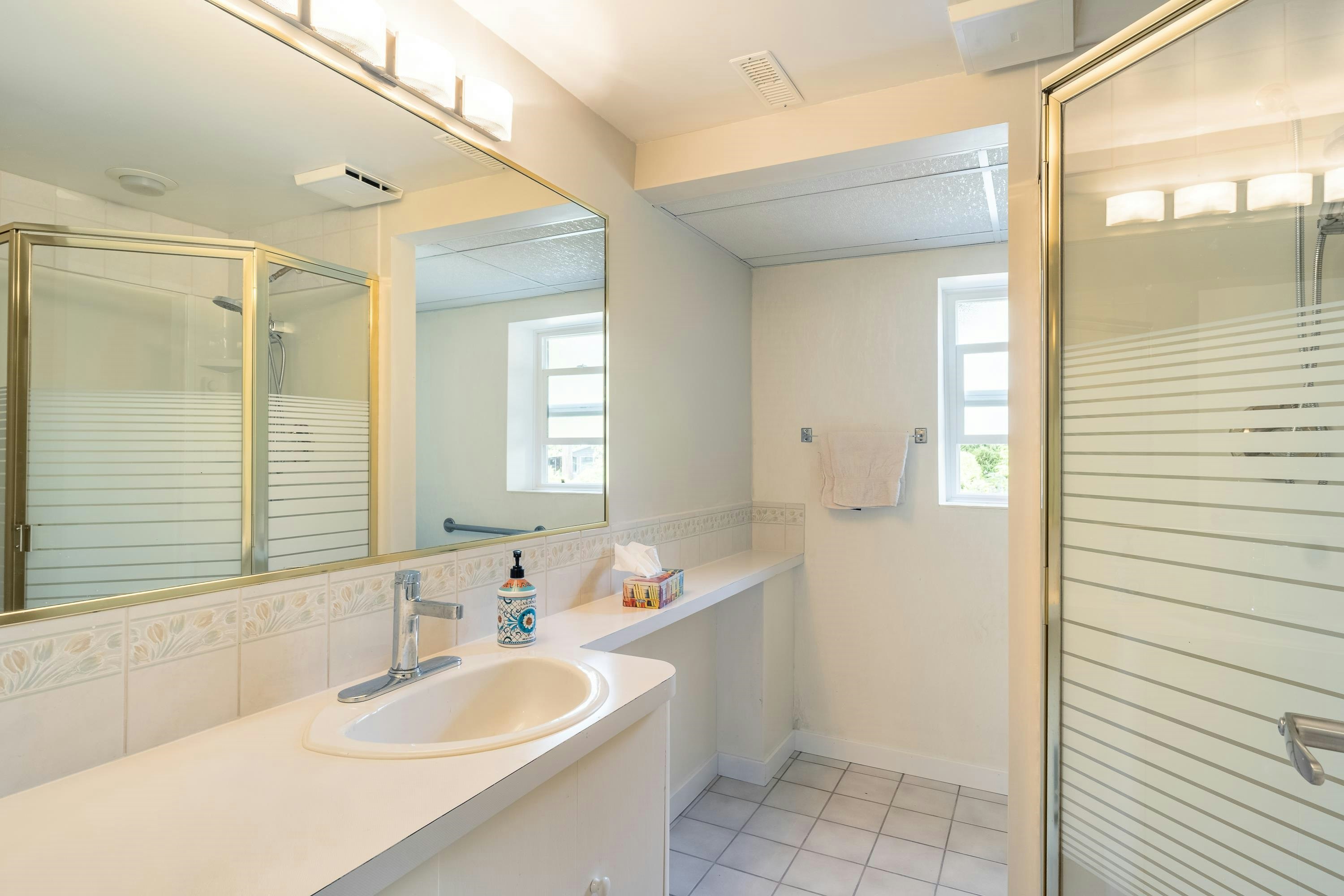 7065 Dale Road, Halfmoon Bay, BC, V7Z 0N2 - 27