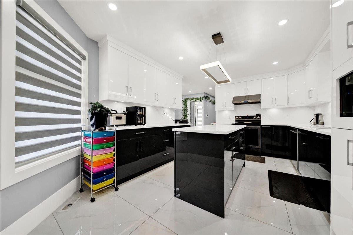 7068 129a Avenue, Surrey, BC, V3W 2V7 - 10