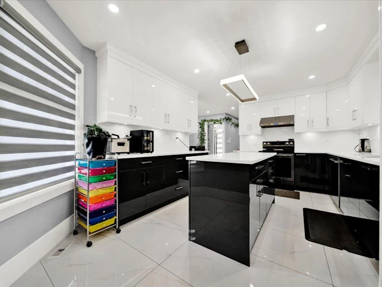 7068 129a Avenue, Surrey, BC, V3W 2V7 - 10