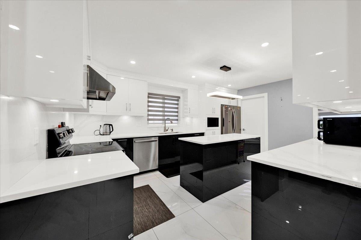 7068 129a Avenue, Surrey, BC, V3W 2V7 - 11