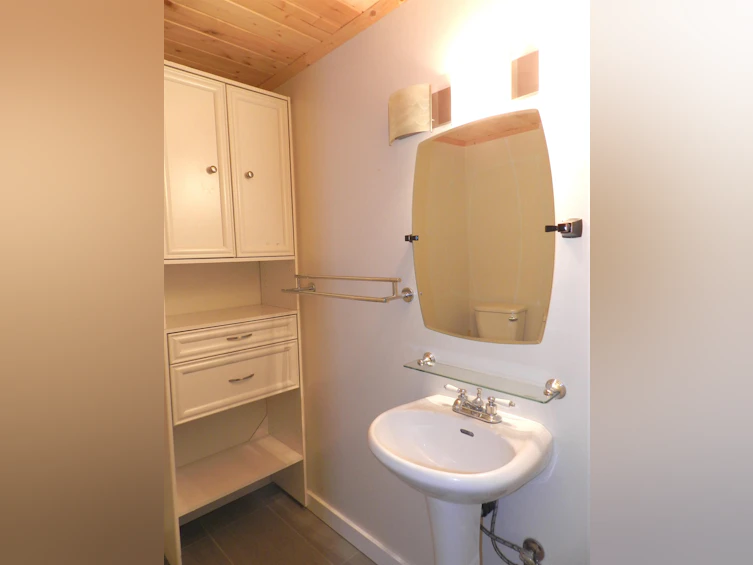 4902 Laurel Avenue, Sechelt, BC, V7Z 0B7 - 32