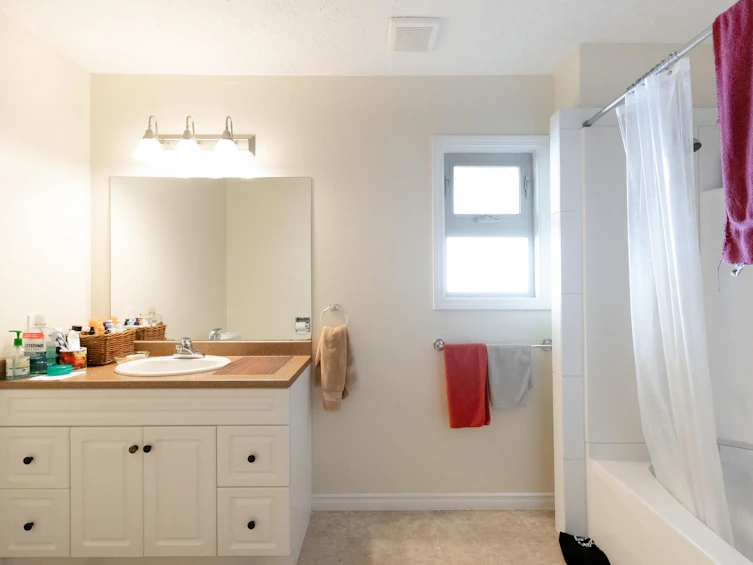 4902 Laurel Avenue, Sechelt, BC, V7Z 0B7 - 12