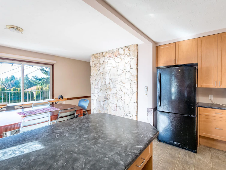 4902 Laurel Avenue, Sechelt, BC, V7Z 0B7 - 11