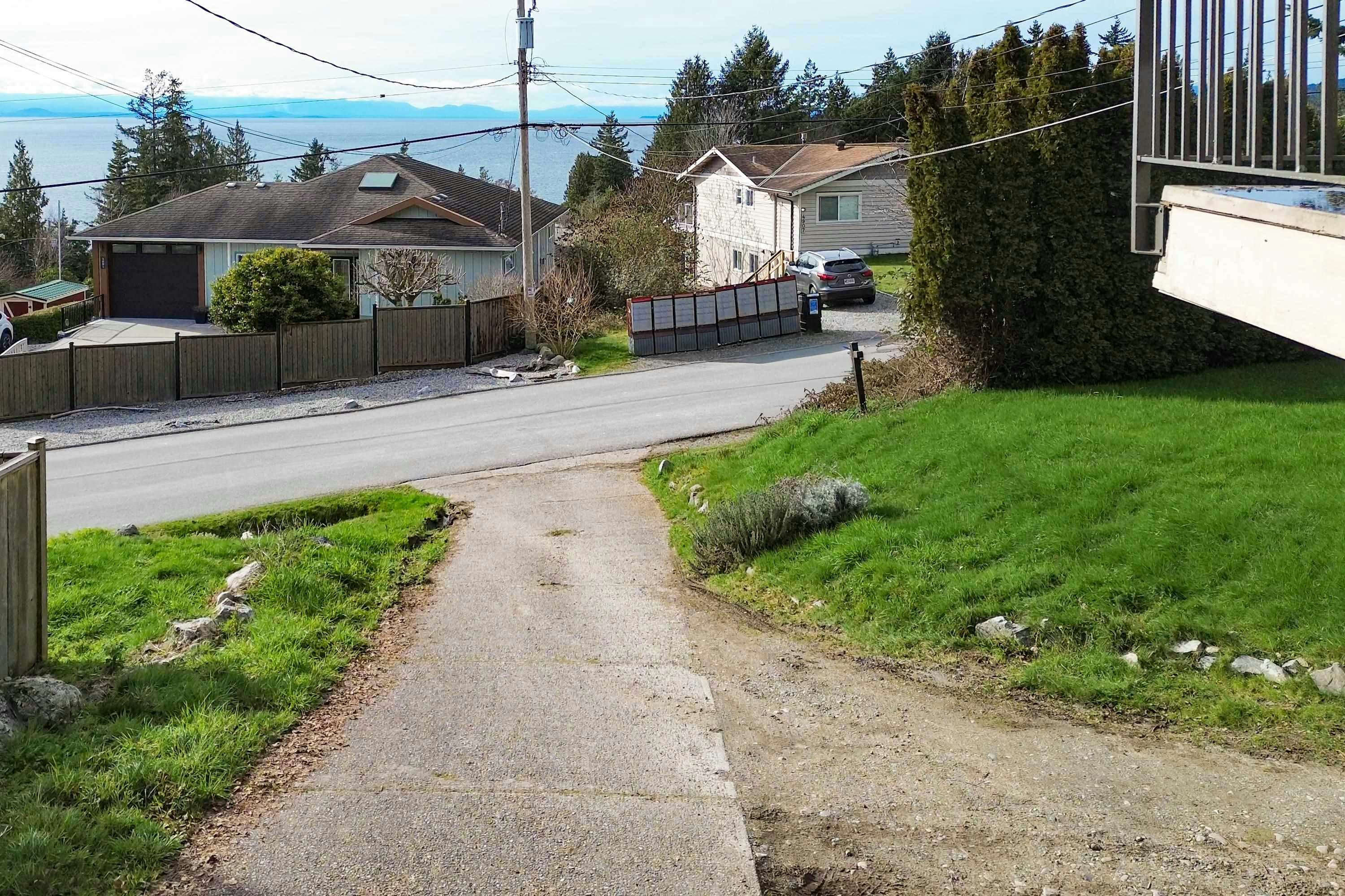 4902 Laurel Avenue, Sechelt, BC, V7Z 0B7 - 36