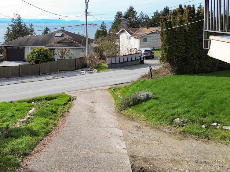 4902 Laurel Avenue, Sechelt, BC, V7Z 0B7 - 36