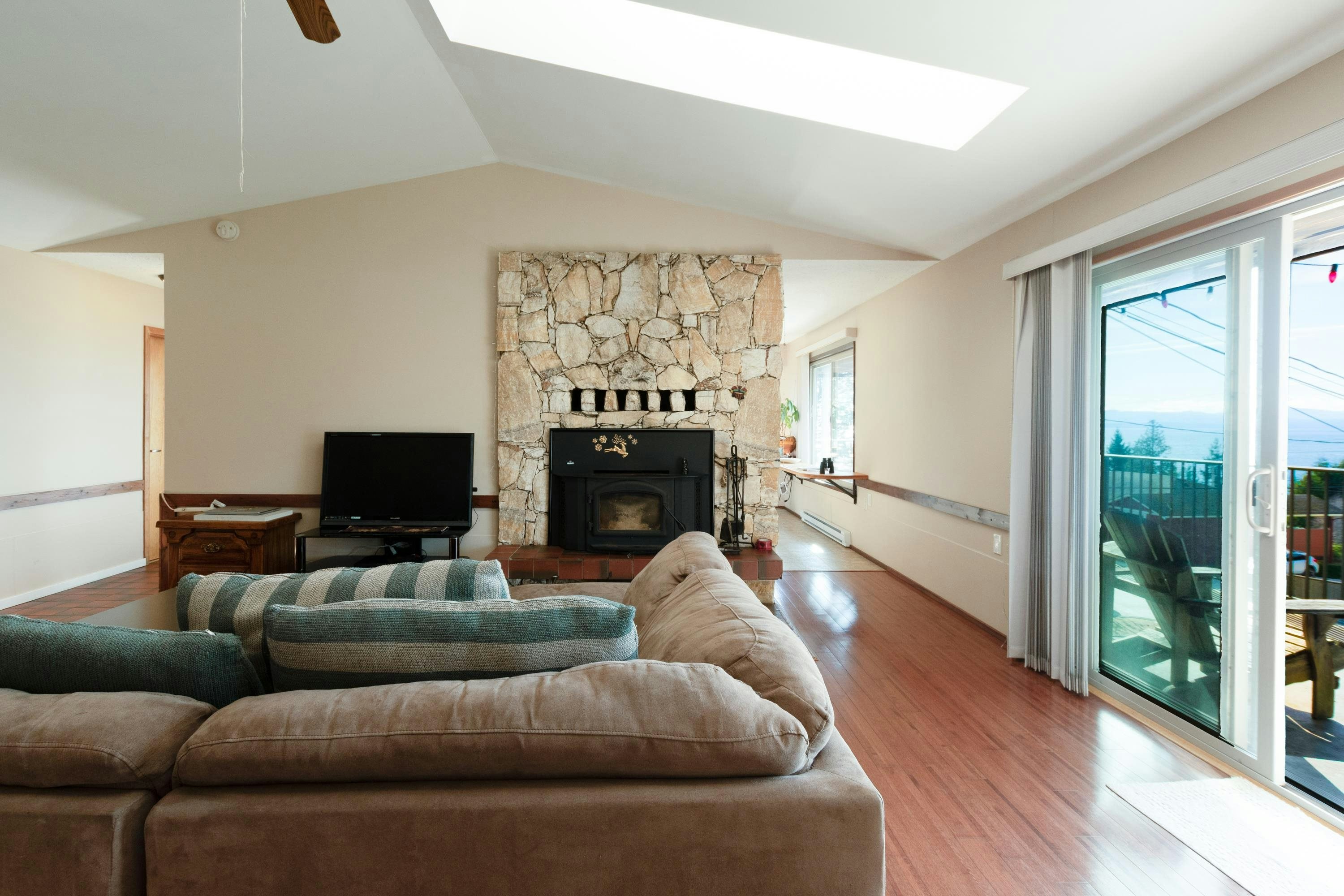 4902 Laurel Avenue, Sechelt, BC, V7Z 0B7 - 8