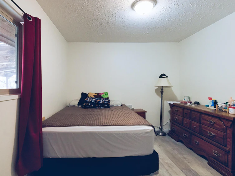 4902 Laurel Avenue, Sechelt, BC, V7Z 0B7 - 14