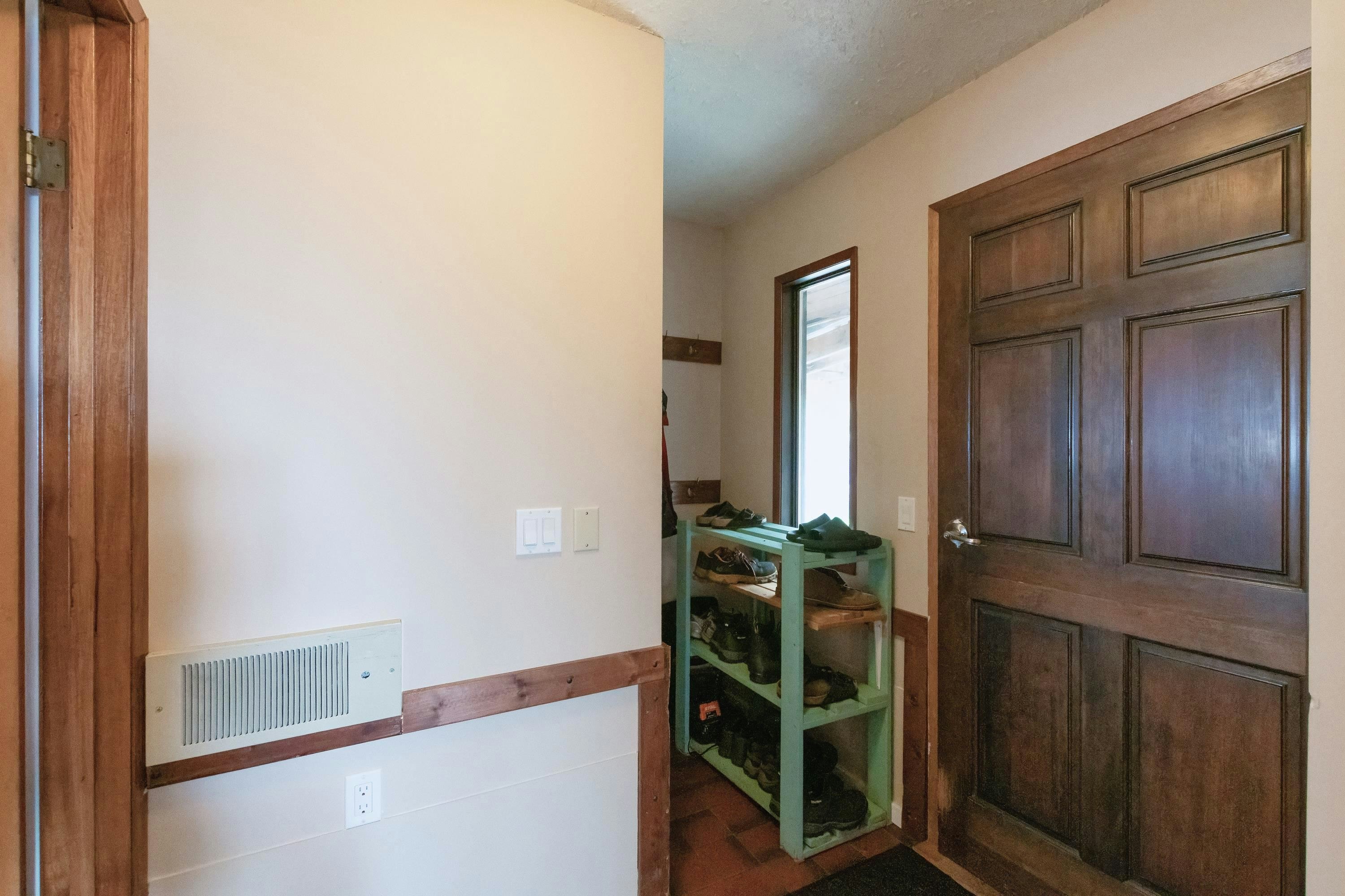 4902 Laurel Avenue, Sechelt, BC, V7Z 0B7 - 17