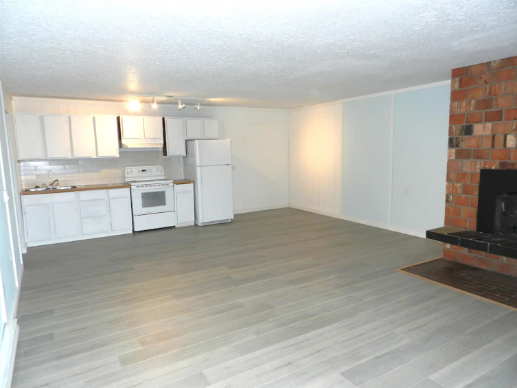 4902 Laurel Avenue, Sechelt, BC, V7Z 0B7 - 26