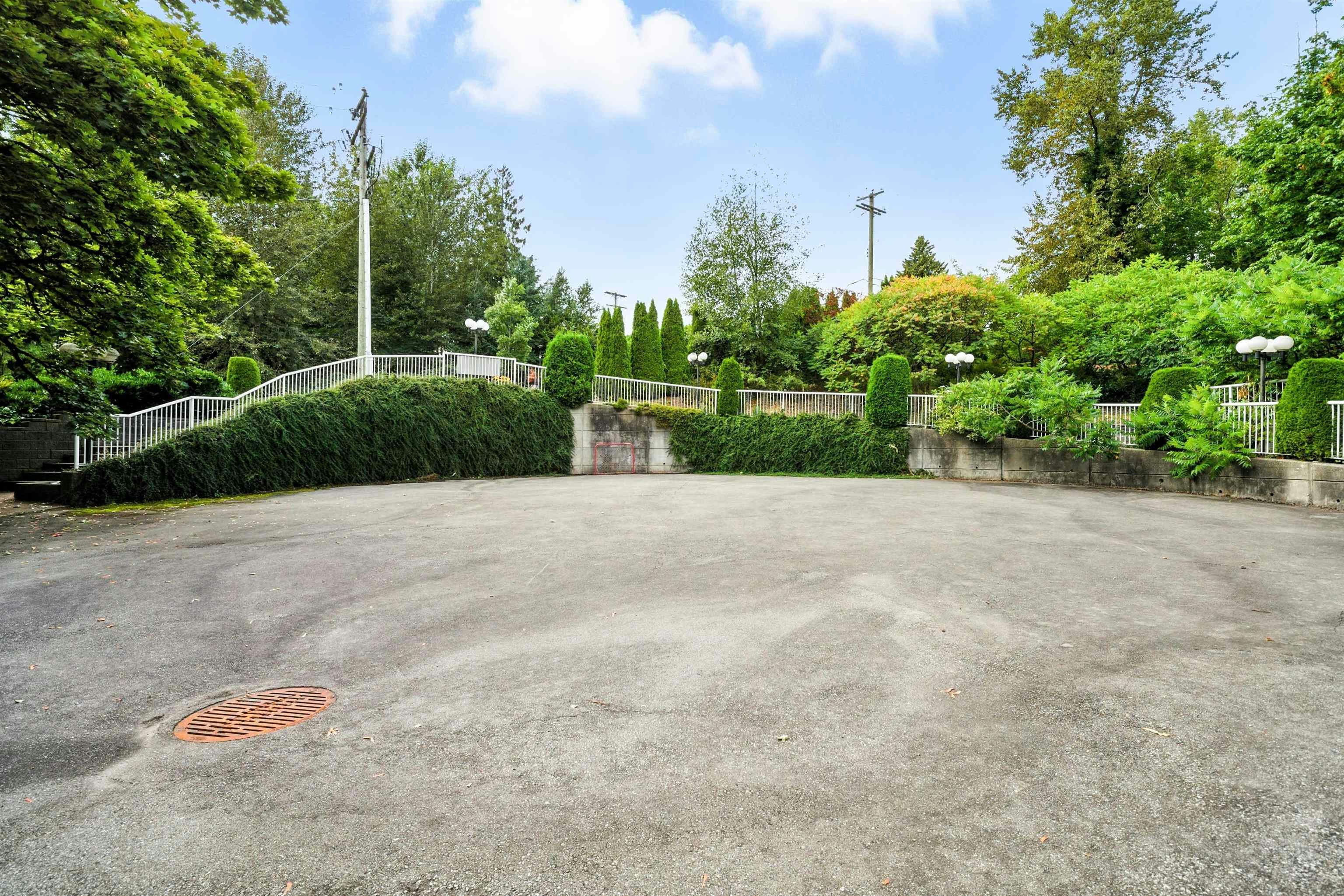 212-1955 Woodway Place, Burnaby, BC, V5B 4S5 - 35