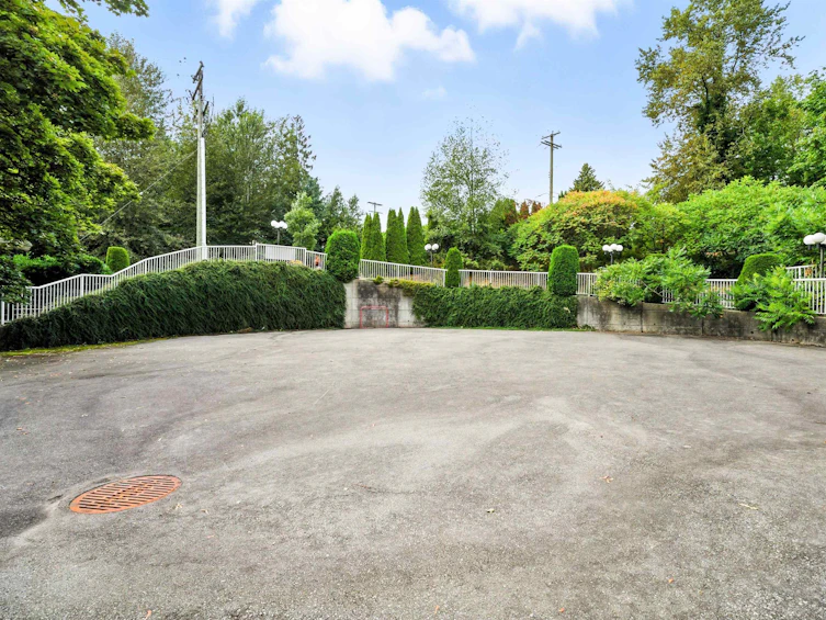 212-1955 Woodway Place, Burnaby, BC, V5B 4S5 - 35