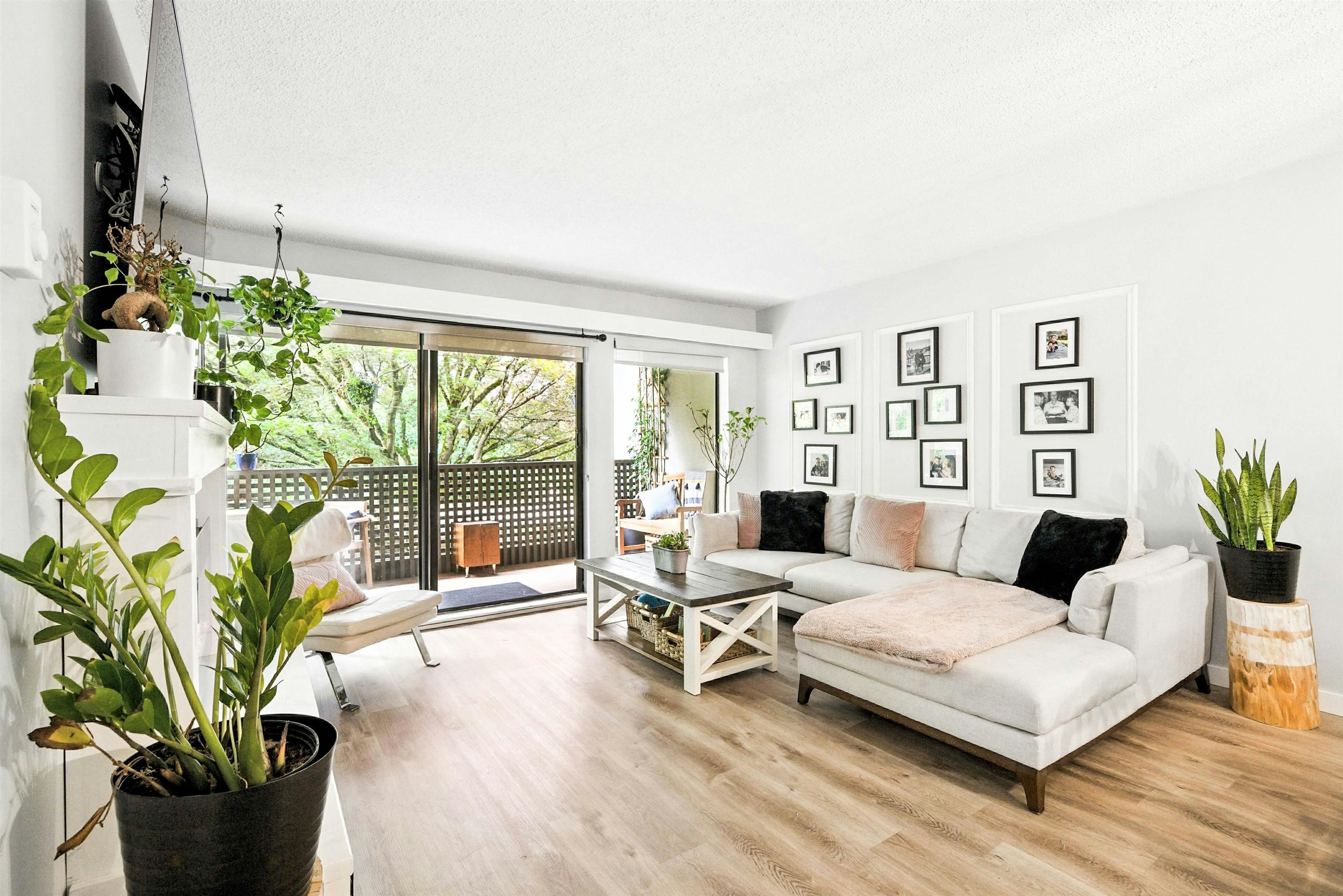 212-1955 Woodway Place, Burnaby, BC, V5B 4S5