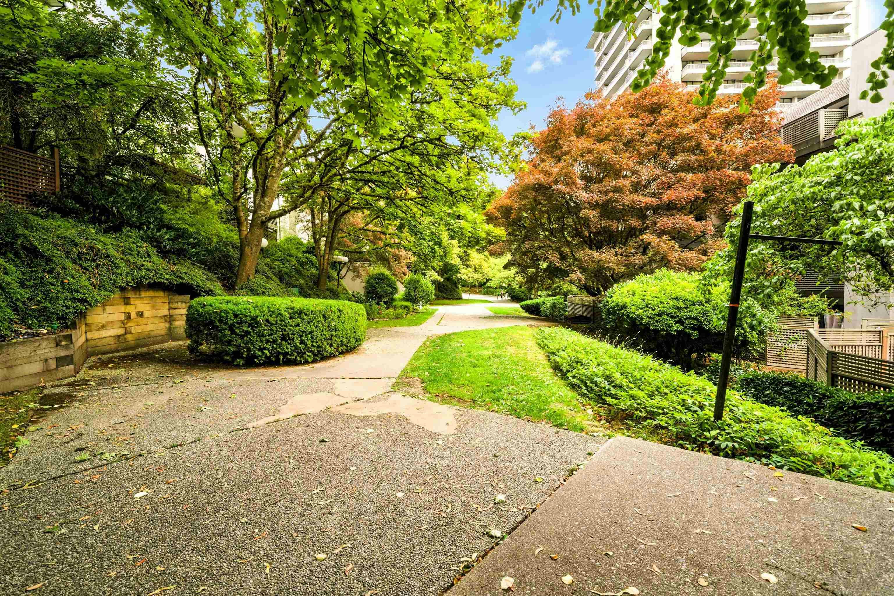 212-1955 Woodway Place, Burnaby, BC, V5B 4S5 - 36