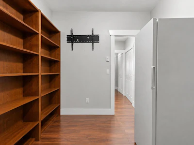 403-46021 Second Avenue - 4
