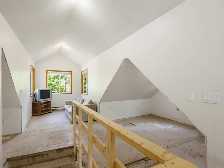 26814 Dewdney Trunk Road, Maple Ridge, BC, V2W 1N9 - 26