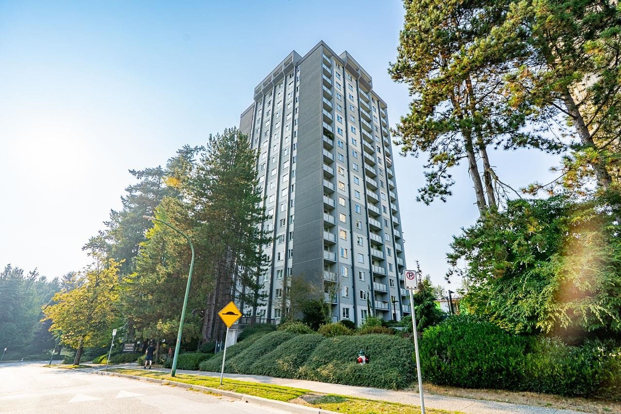 704-9541 Erickson Drive, Burnaby, BC, V3J 7N8