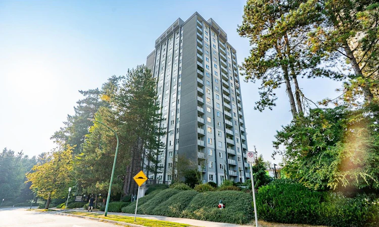 704-9541 Erickson Drive