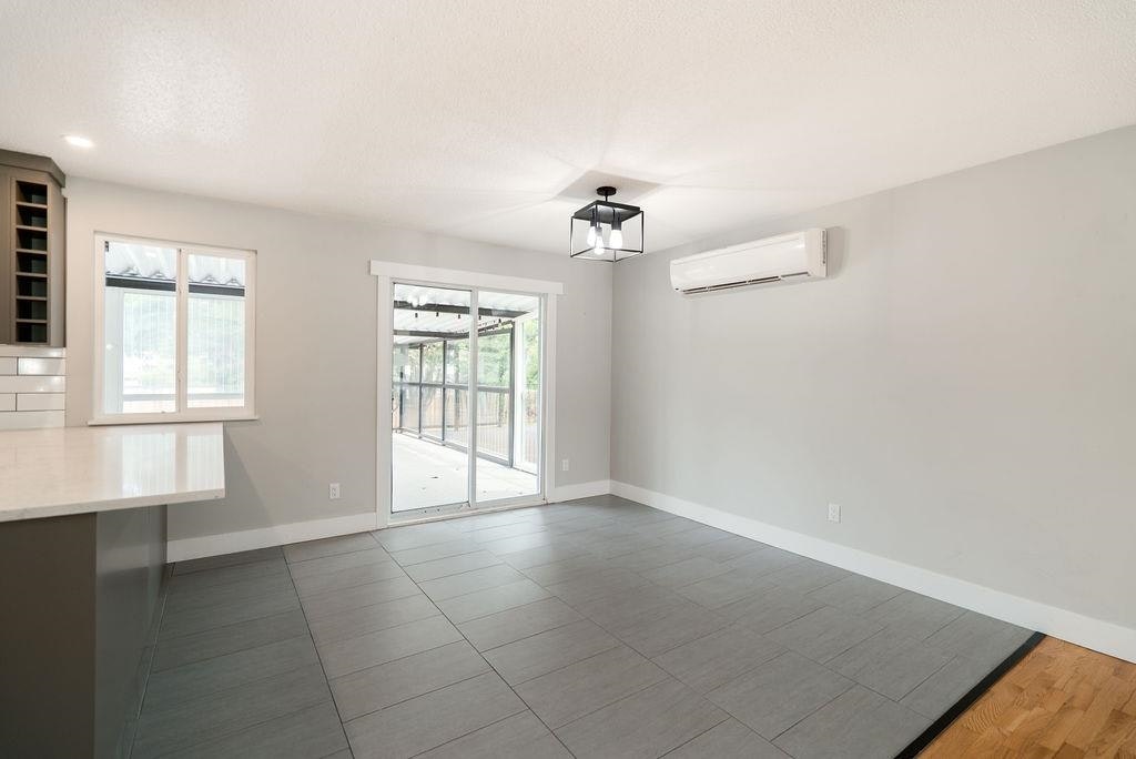 21139 Cook Avenue, Maple Ridge, BC, V2X 7P7 - 10