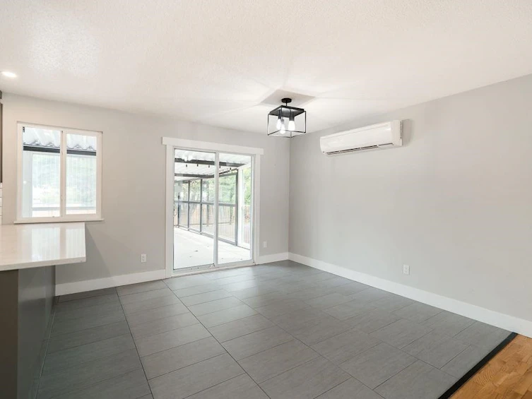 21139 Cook Avenue, Maple Ridge, BC, V2X 7P7 - 10