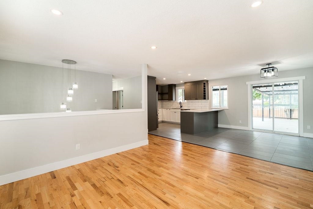 21139 Cook Avenue, Maple Ridge, BC, V2X 7P7 - 9
