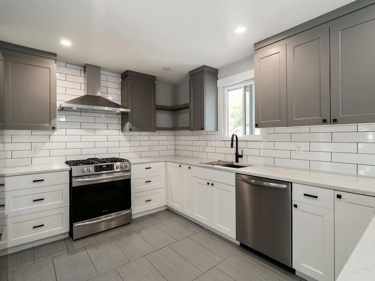 21139 Cook Avenue, Maple Ridge, BC, V2X 7P7 - 3