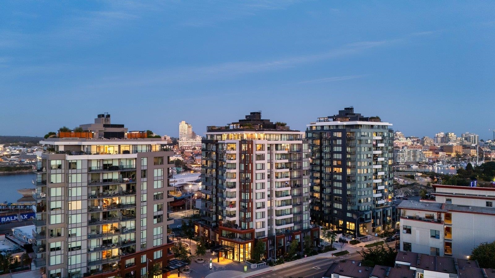1304-363 Tyee Road, Victoria, BC, V9A 0B5 - 39