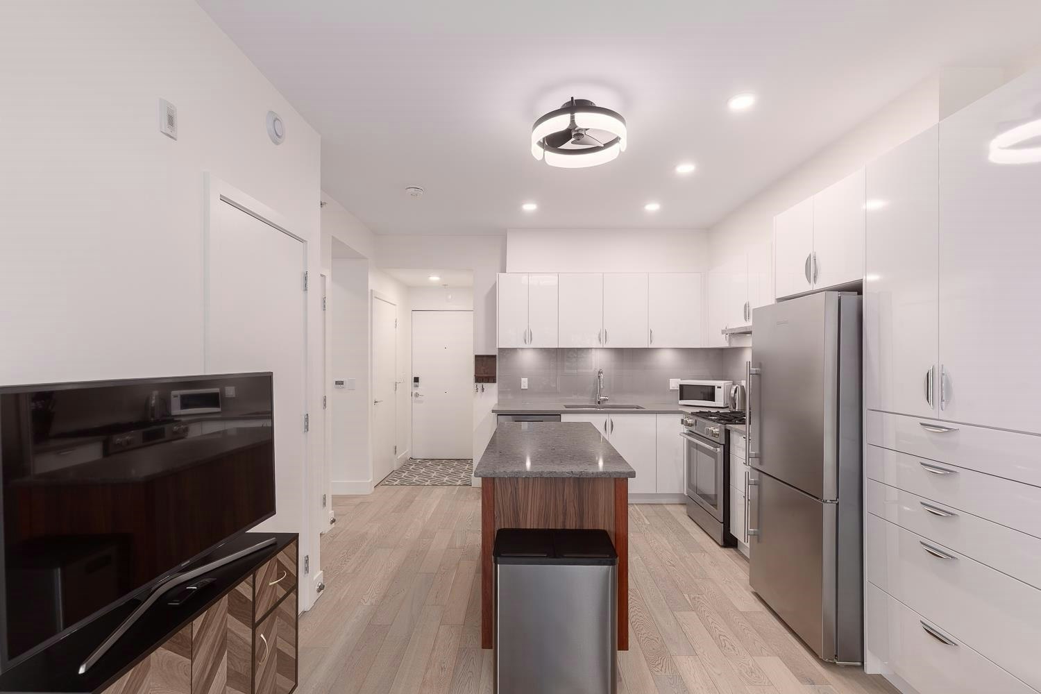404-2666 Duke Street, Vancouver, BC, V5R 4S9 - 6