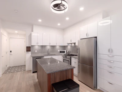404-2666 Duke Street - 5