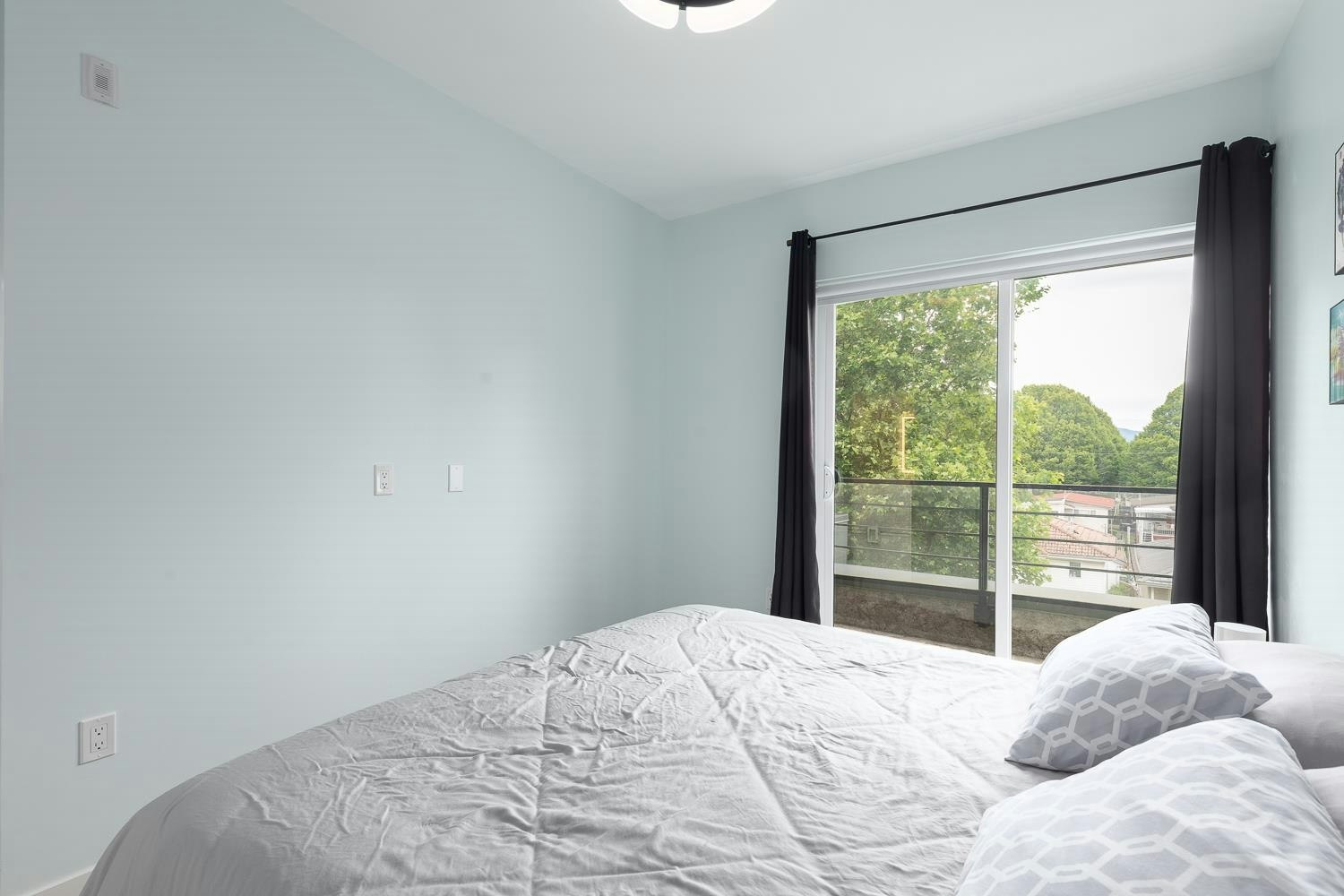 404-2666 Duke Street, Vancouver, BC, V5R 4S9 - 17