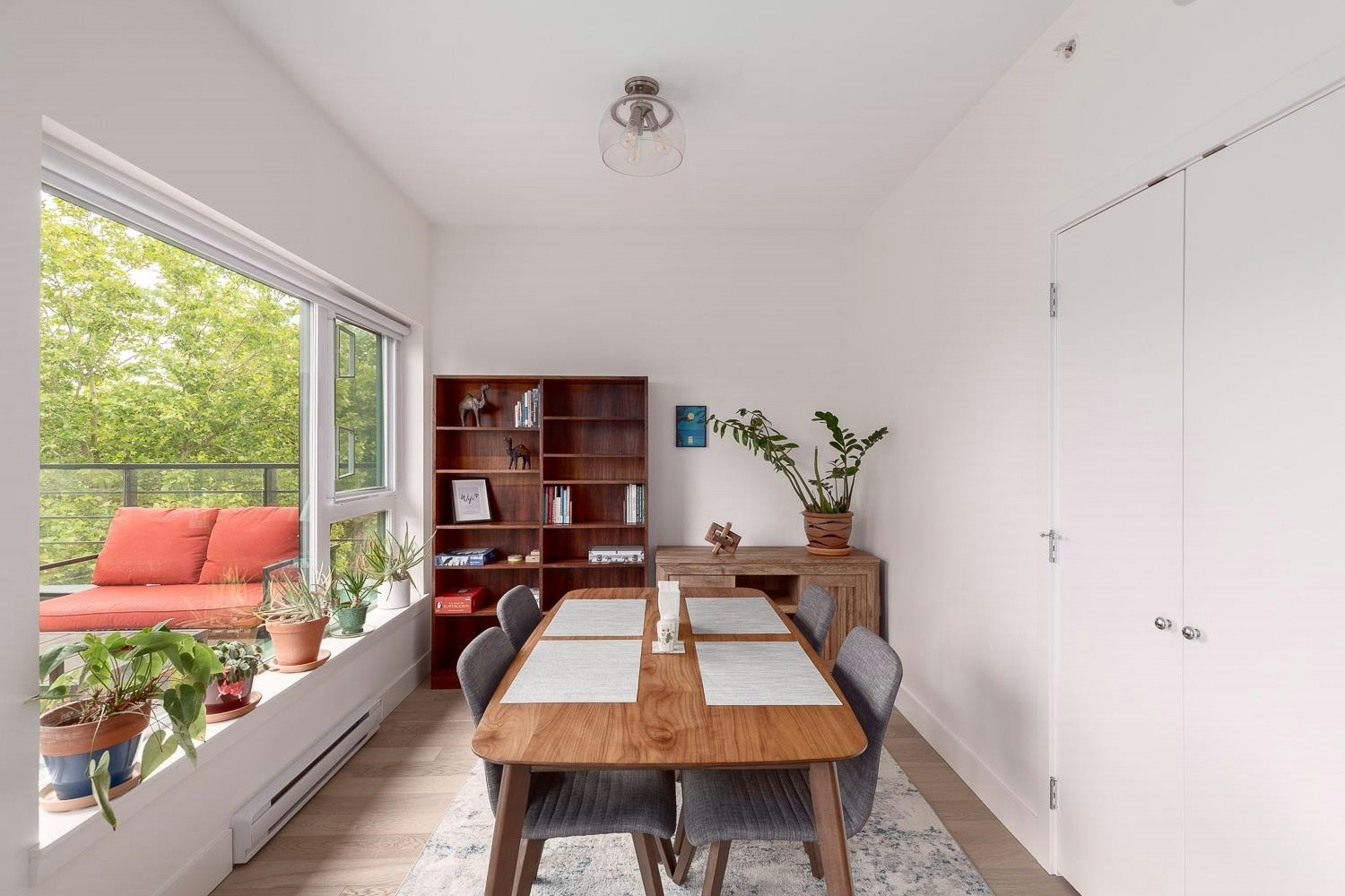404-2666 Duke Street, Vancouver, BC, V5R 4S9 - 11