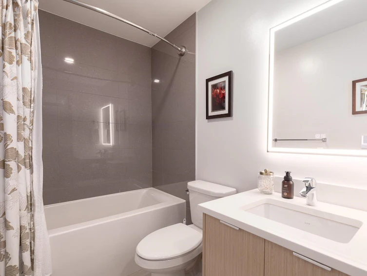 404-2666 Duke Street, Vancouver, BC, V5R 4S9 - 21